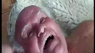 Мацката е безумно на ...