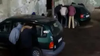 Заедно пръднат Марин ...