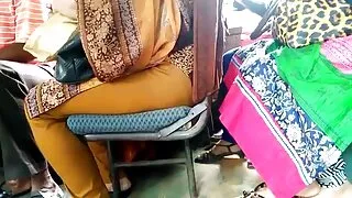 Изгарящата брюнетка  ...