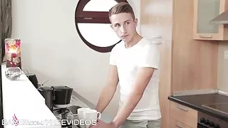 След бърз вик, много ...