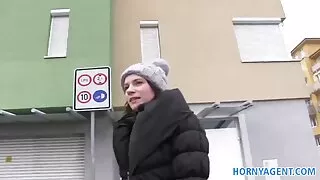 Дебела кукла даде то ...