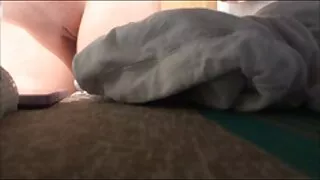Масажистът намачка в ...