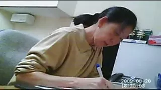 Добре охранена жена  ...