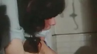 Краля се съблече на  ...