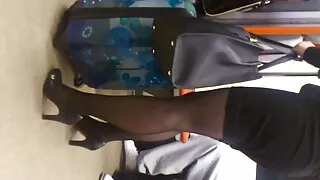 Руски приятел чука п ...